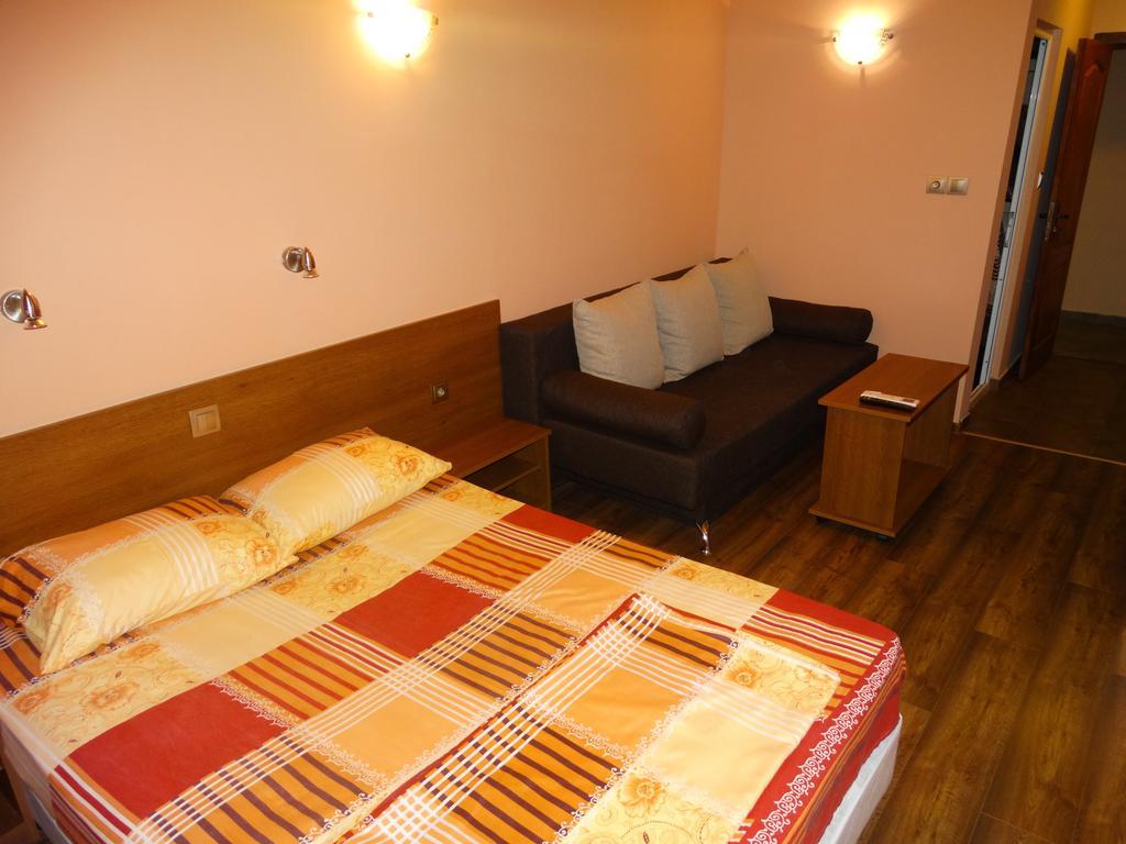 Hotel Grivitsa Pleven ภายนอก รูปภาพ