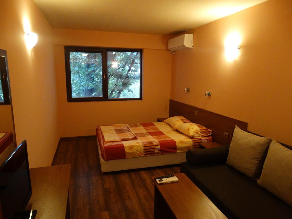 Hotel Grivitsa Pleven ภายนอก รูปภาพ