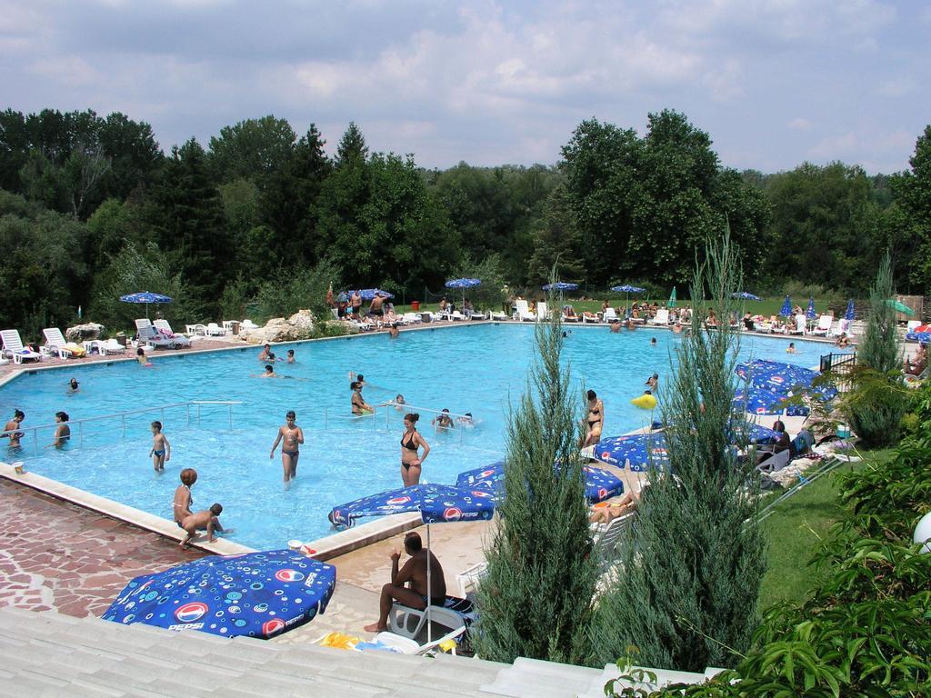 Hotel Grivitsa Pleven ภายนอก รูปภาพ