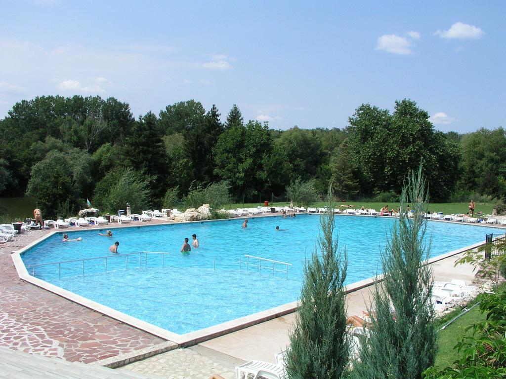 Hotel Grivitsa Pleven ภายนอก รูปภาพ