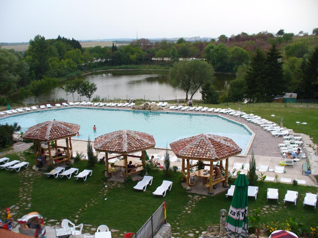 Hotel Grivitsa Pleven ภายนอก รูปภาพ