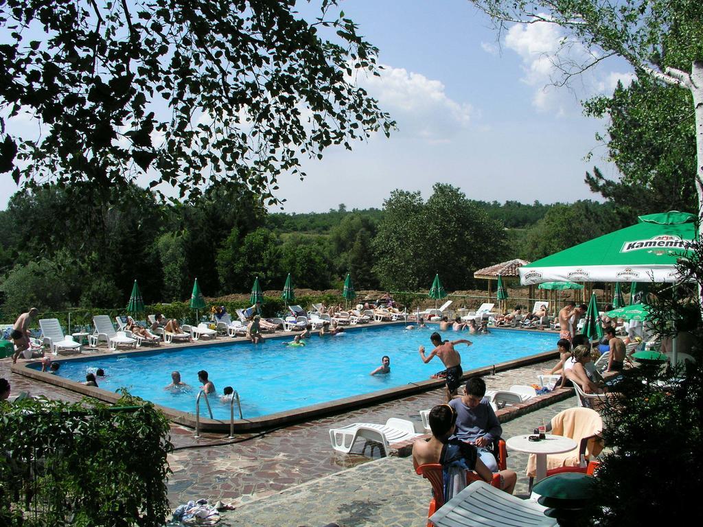 Hotel Grivitsa Pleven ภายนอก รูปภาพ